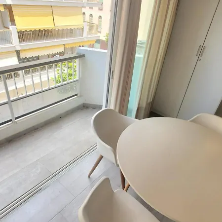 Salou Centro Primera Linea De Mar Apartment *